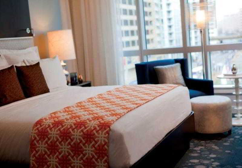 Renaissance Arlington Capital View Hotel Habitación foto